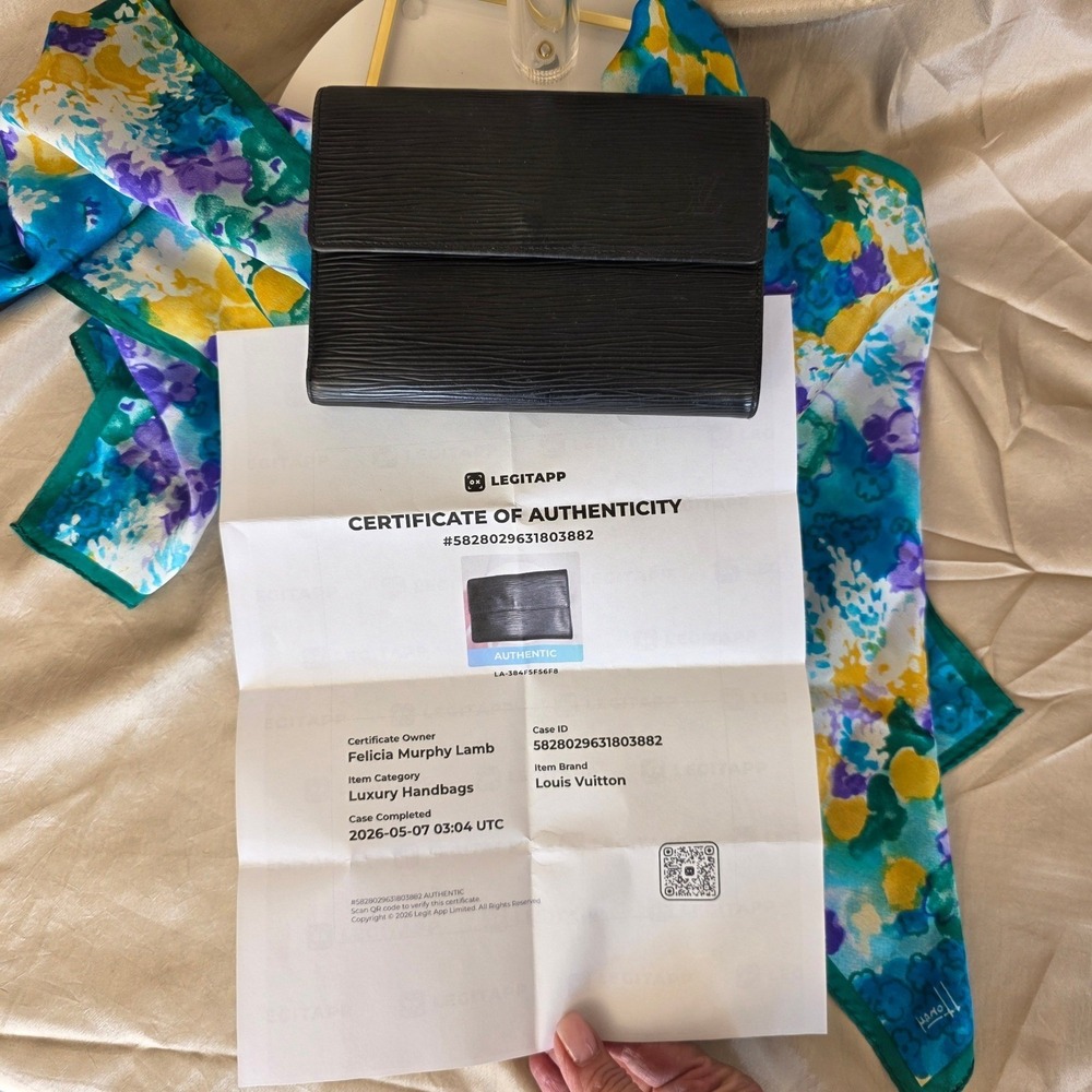 Louis Vuitton Black Epi Sarah Wallet Vintage Clutch Legit App COA - Picture 2 of 16